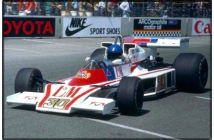 McLaren-Ford M23 USA-West GP (Lunger)